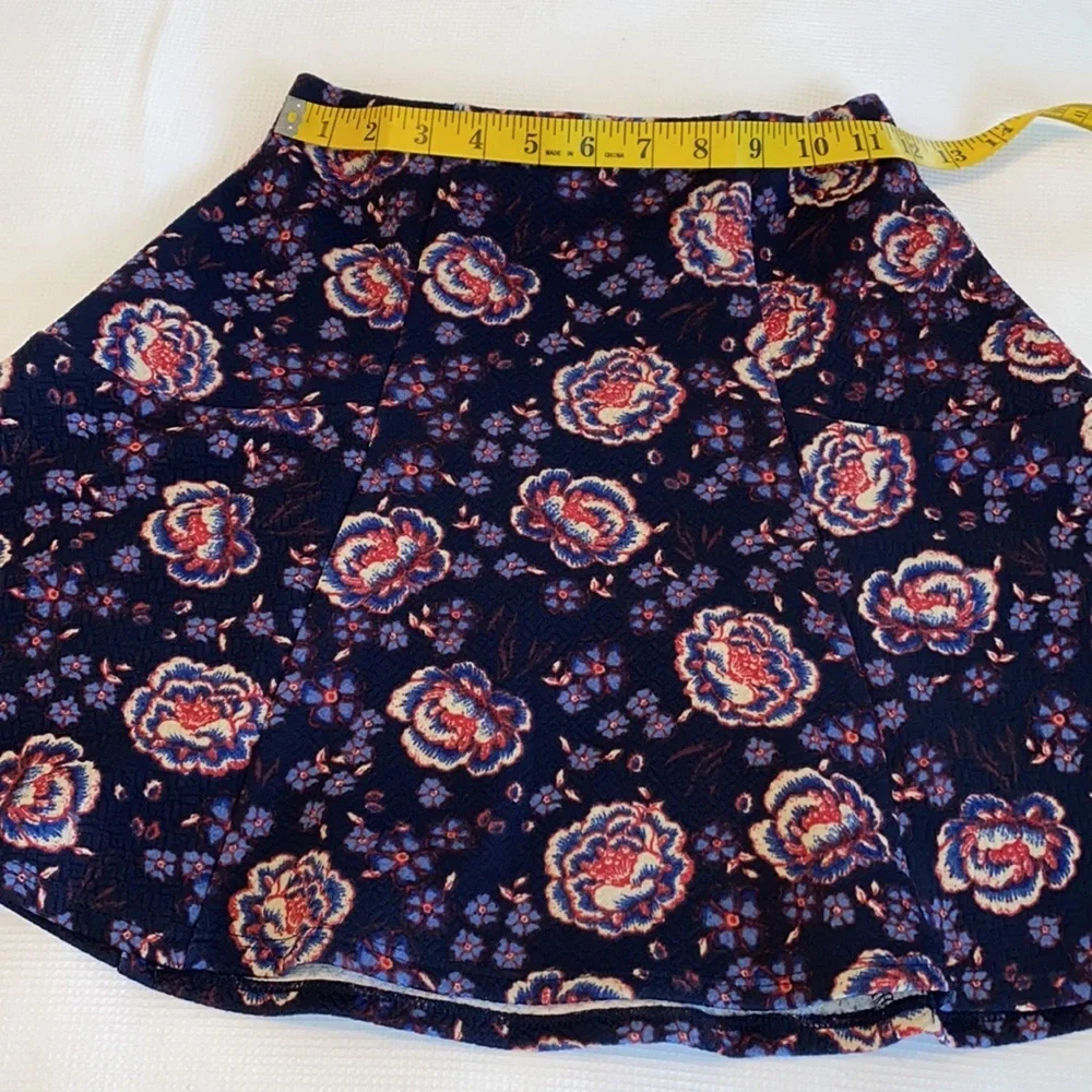 Hollister Matching Set sleeveless cropped top and skirt size XS